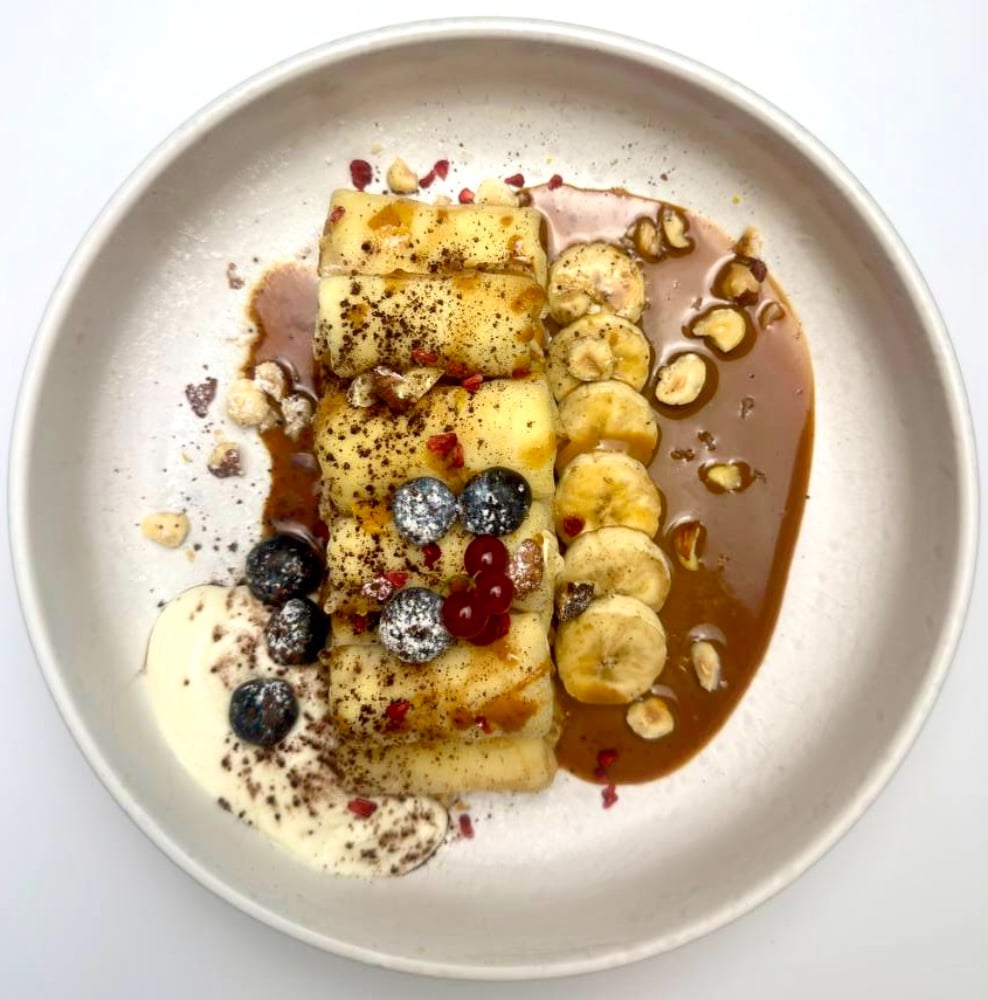 Млинці з сиром та бананом // Crepes with cheese and banana