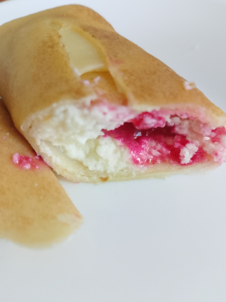 Млинці з сиром та вишнею 2шт (доставка)