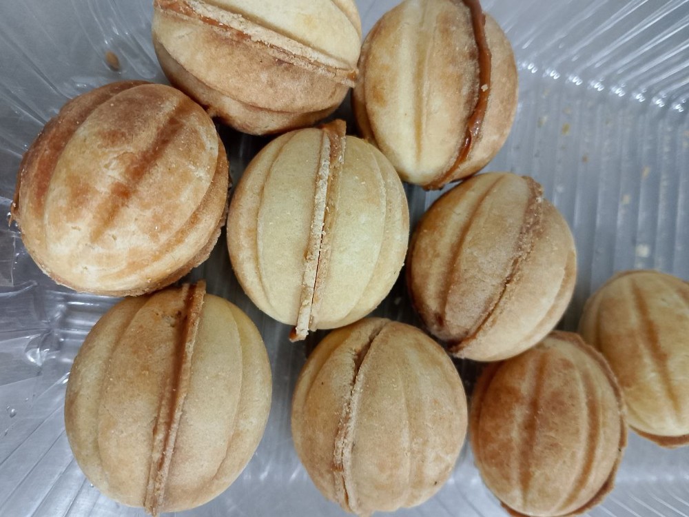 Горішки, 1 шт (доставка)