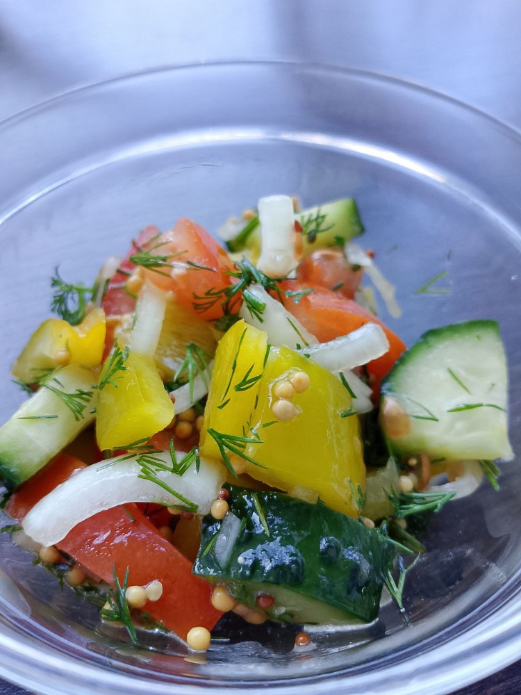 Салат літній з перцем (доставка)