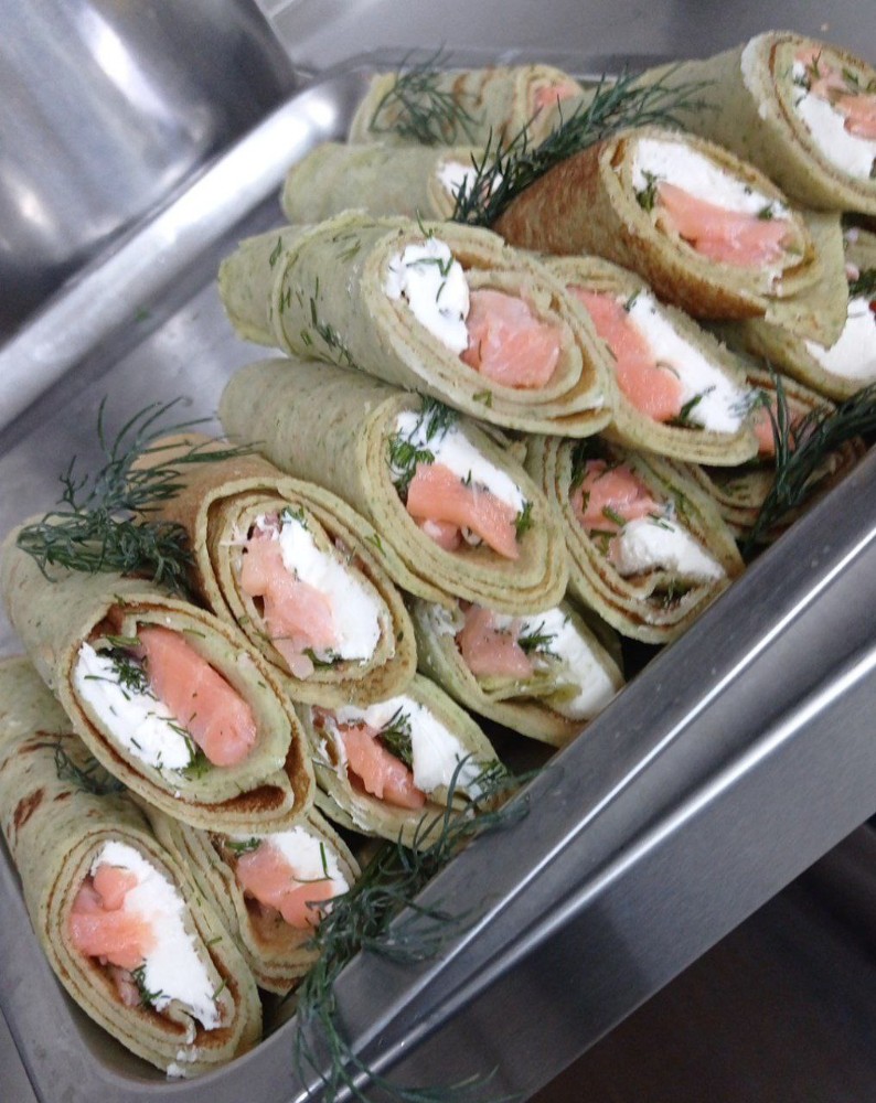 Млинці з червоною рибою та сиром, 1шт