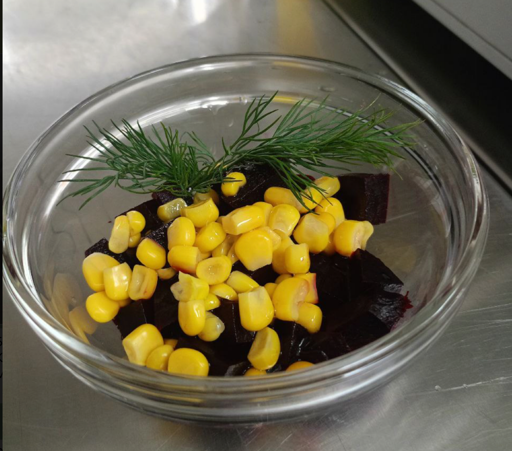 Салат вітамінний з буряка