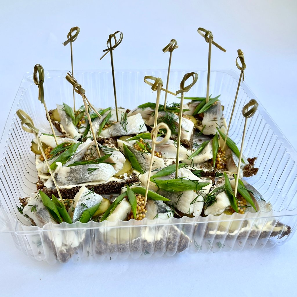 Канапе з оселедцем, 1шт