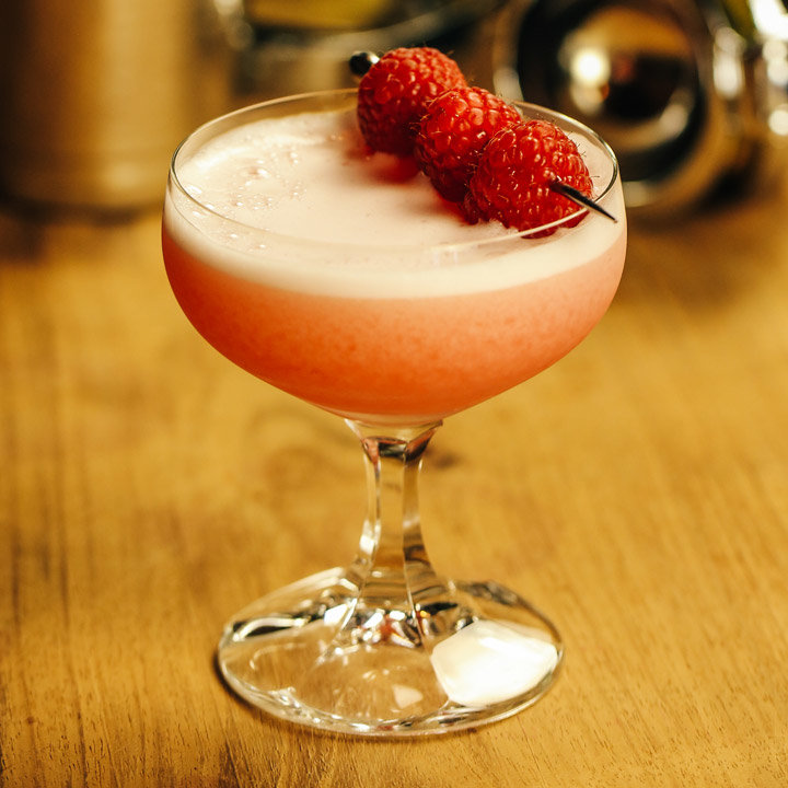 Коктейль Clover Club