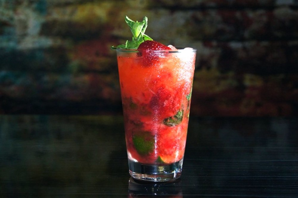 Полунична caipirinha