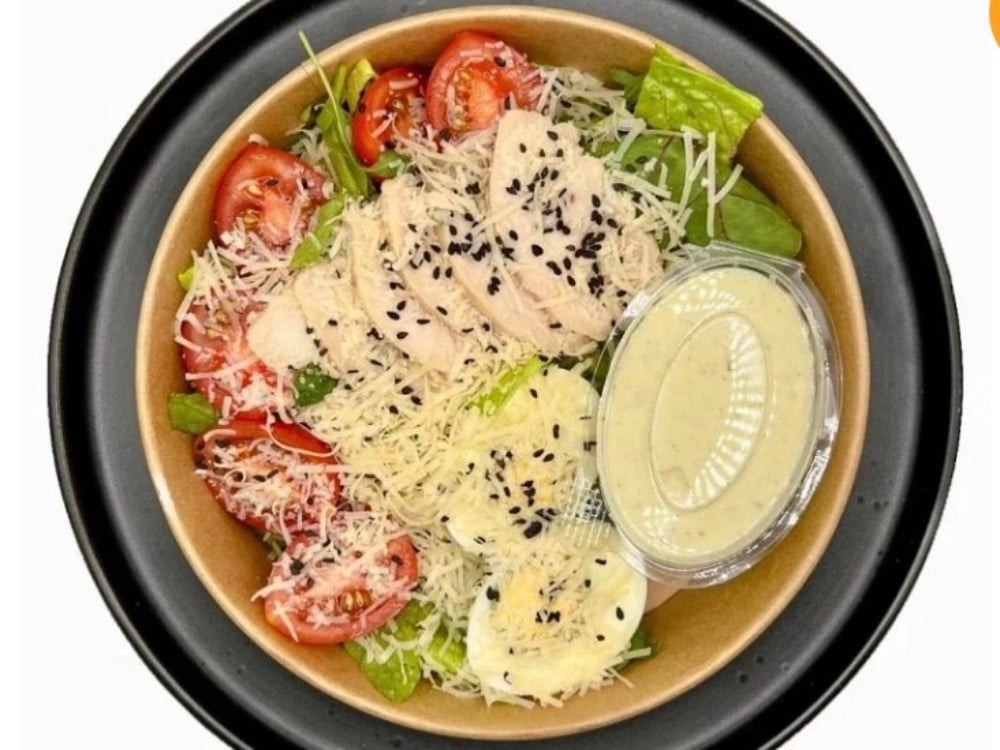 Салат цезар з куркою