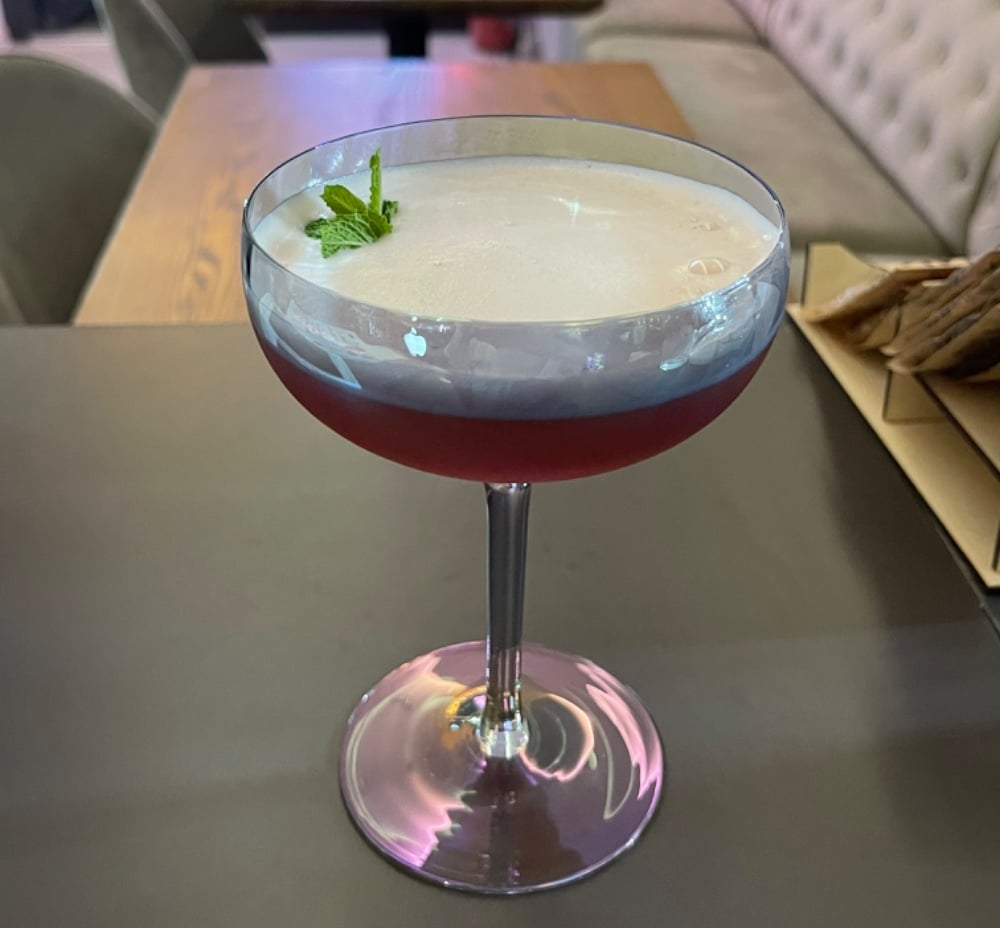 Коктейль Clover Club