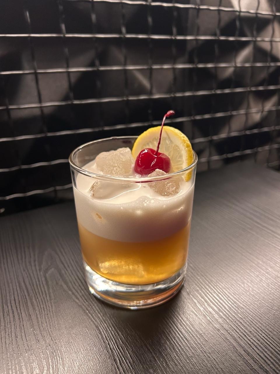 Коктейль "WHISKEY SOUR"