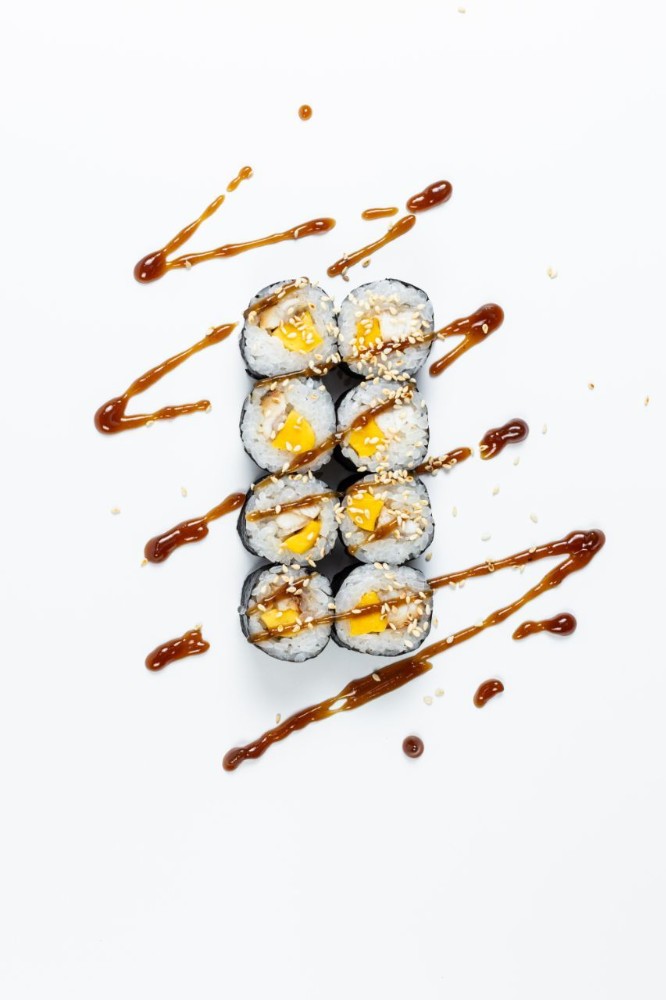 Макі з вугрем та манго 150г/8шт