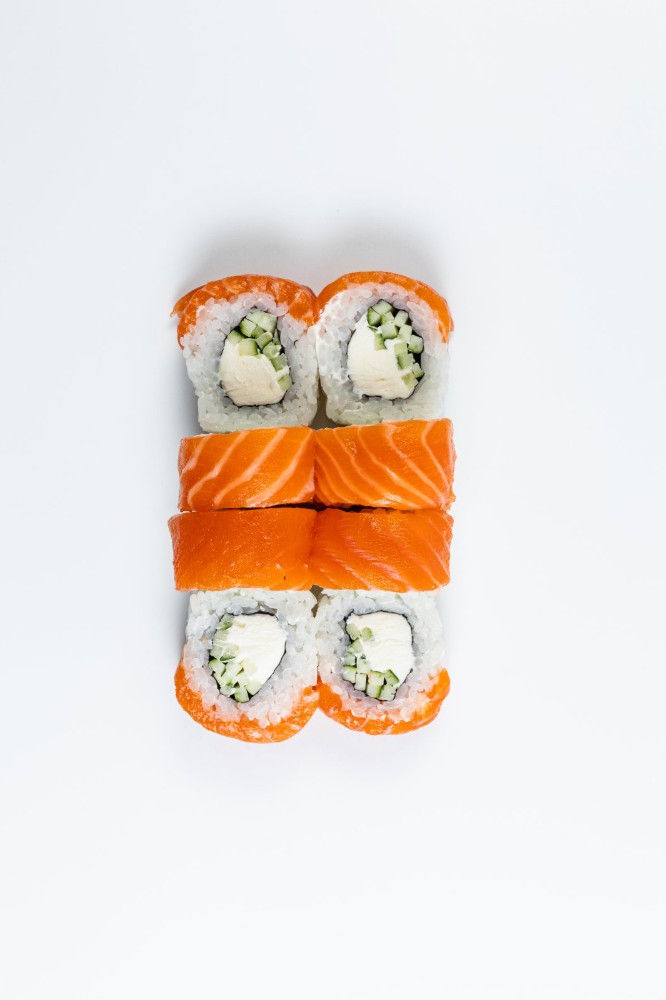 Філадельфія з копченим лососем 260/8шт