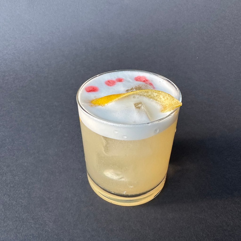 Коктейль "Whiskey Sour"