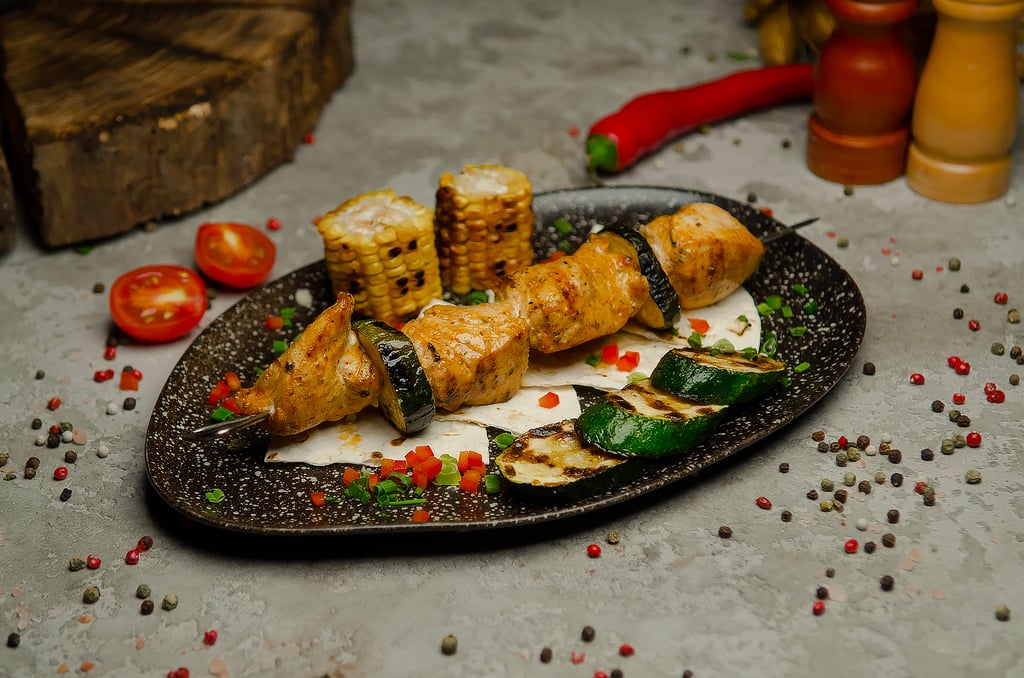 Курячий шашлик BBQ chiken 210/50/50/40г