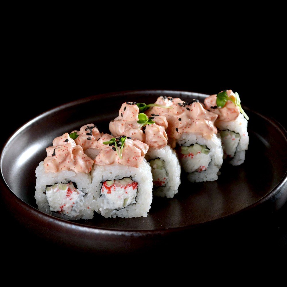 Spicy salmon roll