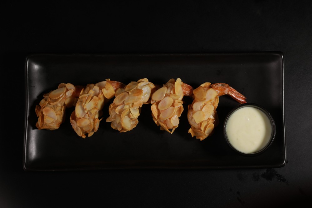 Shrimps with Almond Slices