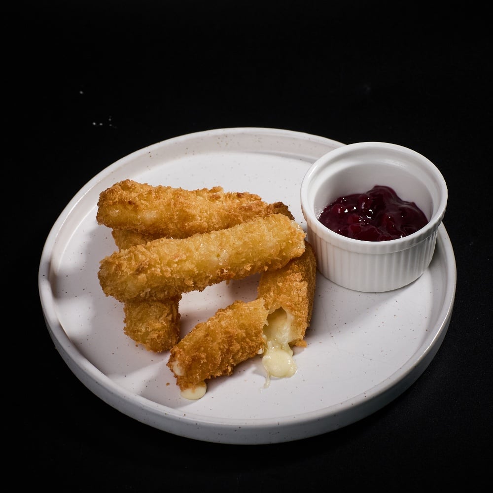 Mozarella cheese sticks