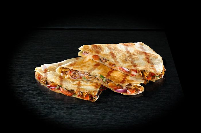 Кесаділія  куряча з сметаною 200/50гр