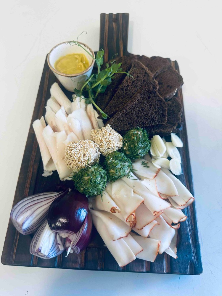 Дошка з салом (асорті)