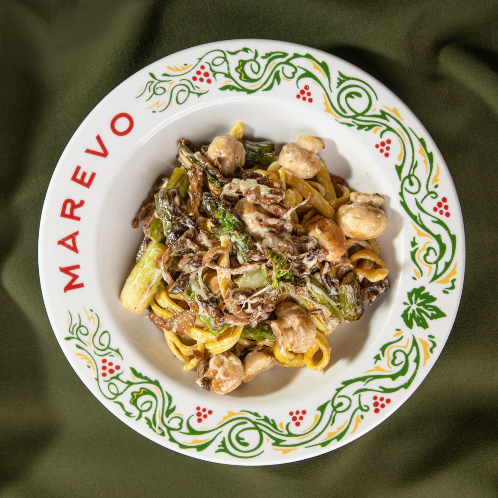 Pasta Estacional de Espárragos y Champiñones