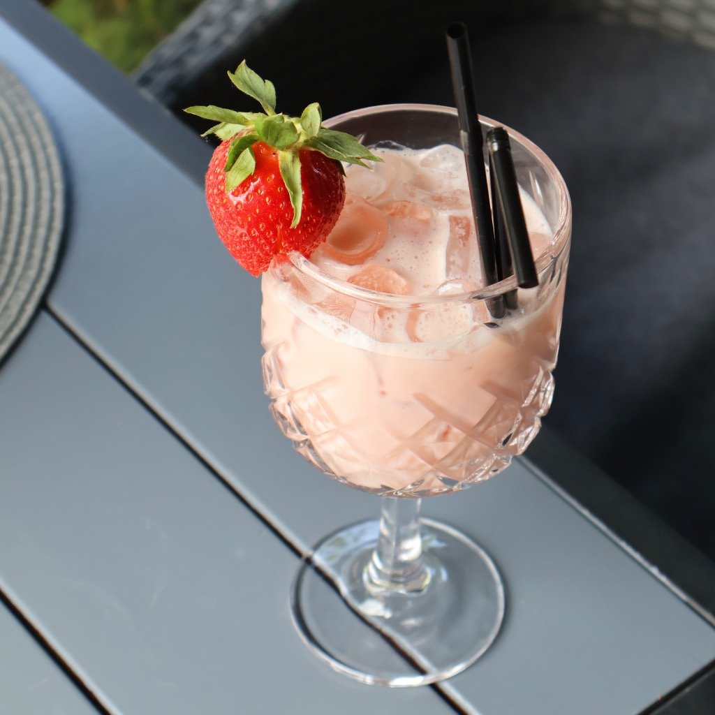 Полунична colada