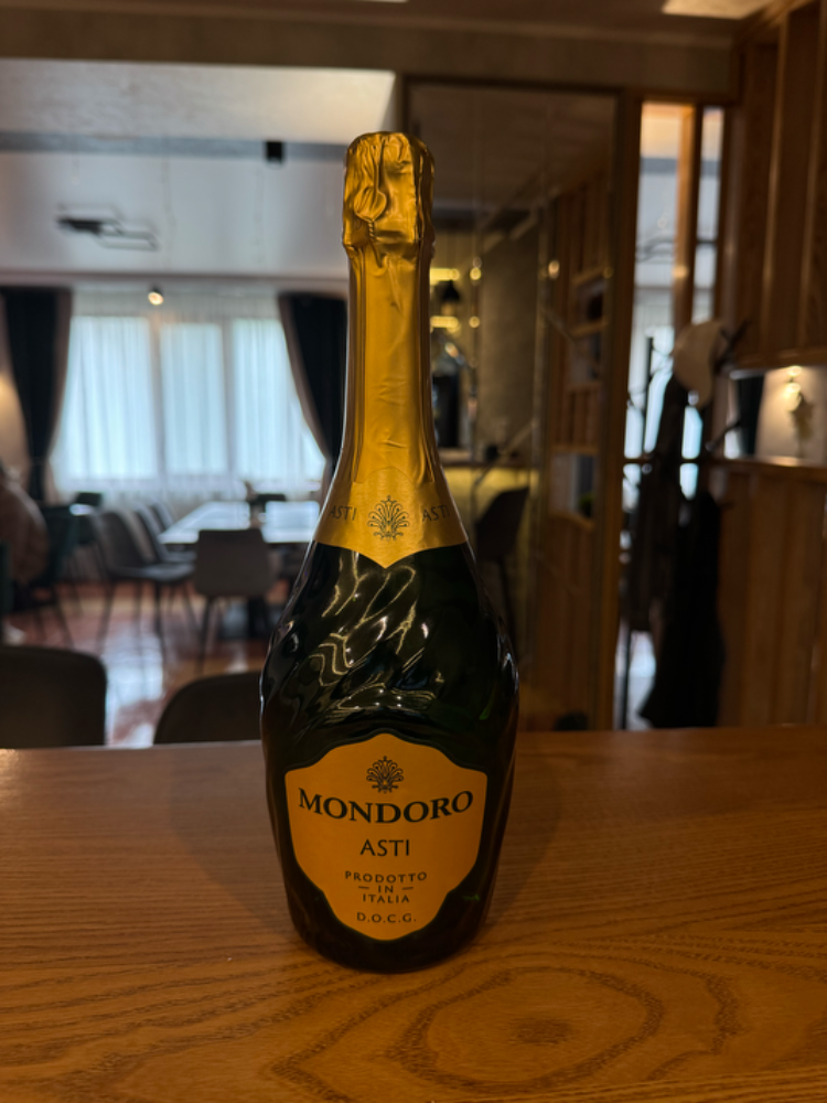 Вино ігристе Mondoro Asti біле солодке 0.75 л 7.5%