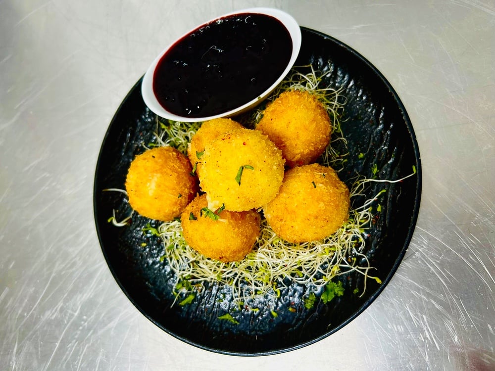 Cheese Balls (ชีสบอล)