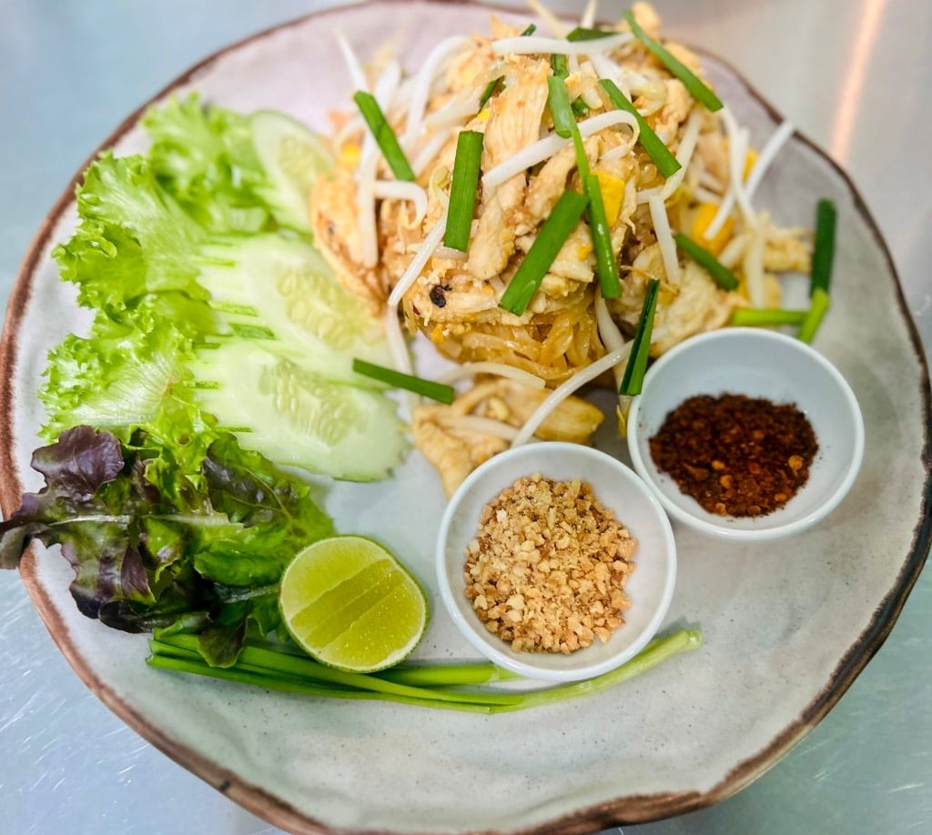 Pad Thai  with Сhicken / Shrimps