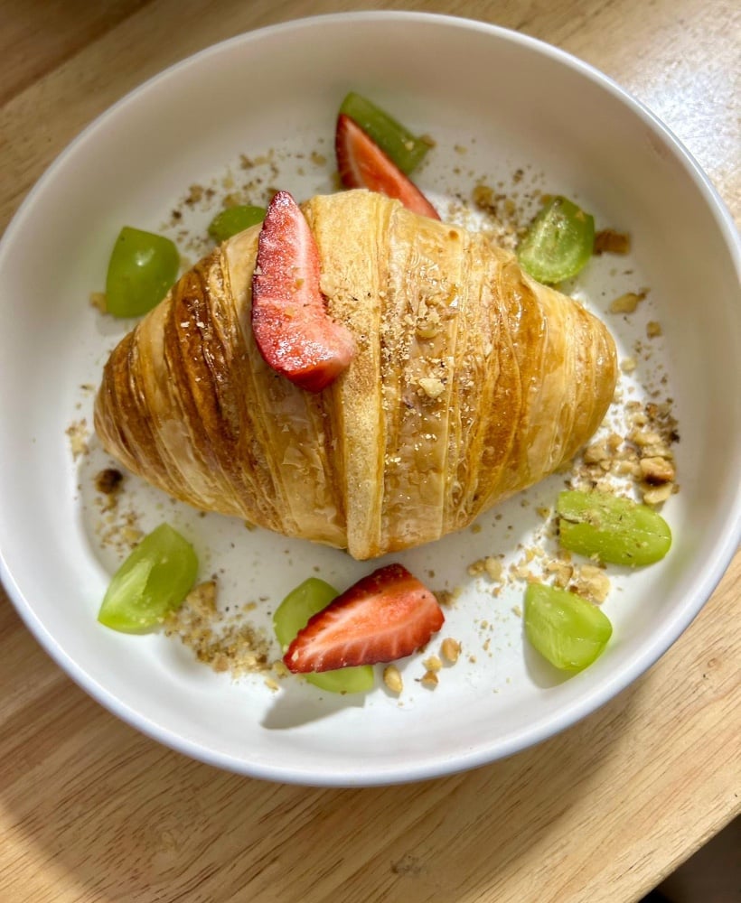 Classic croissant 
