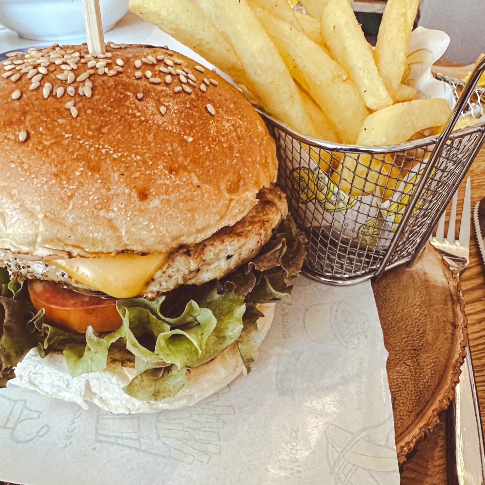 Chicken burger 