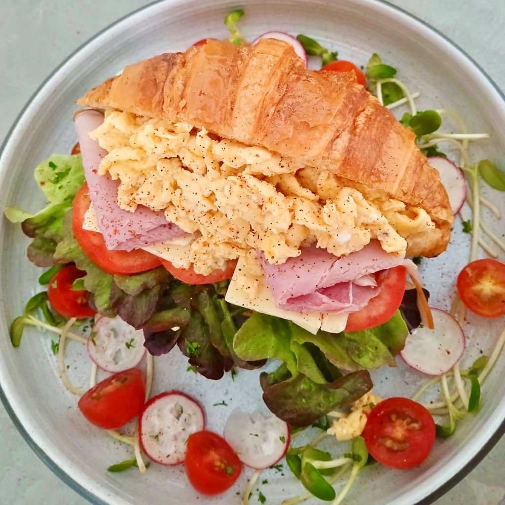 Breakfast Croissant 