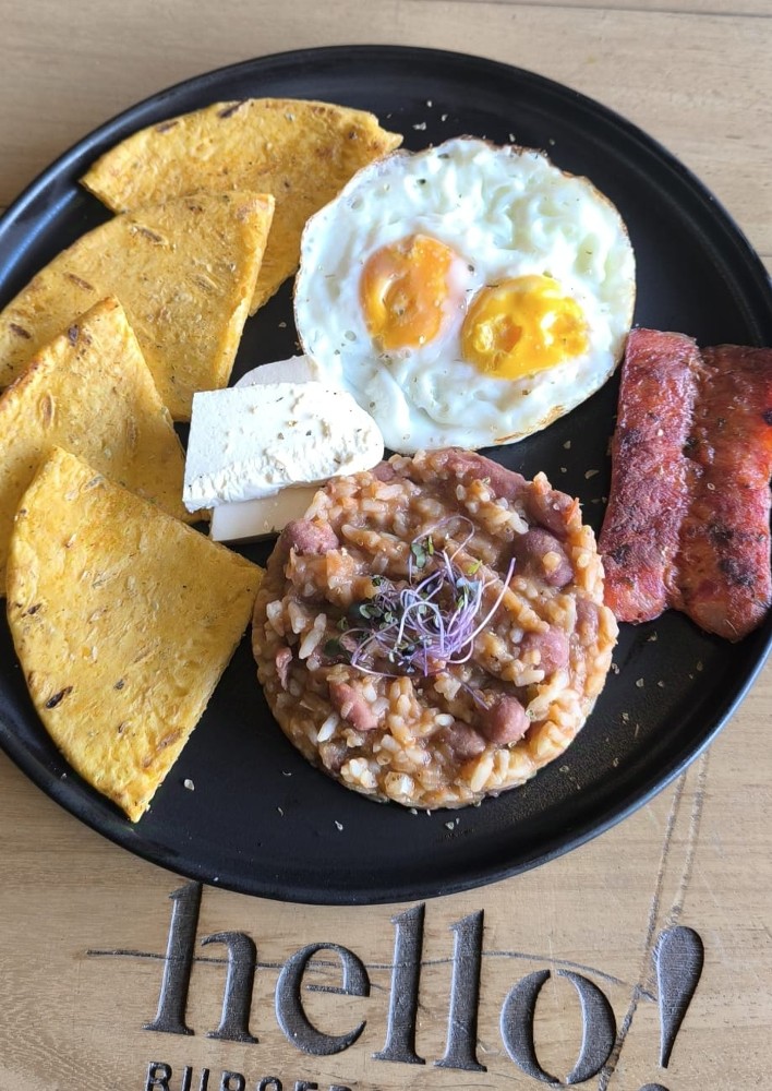 Desayuno Típico