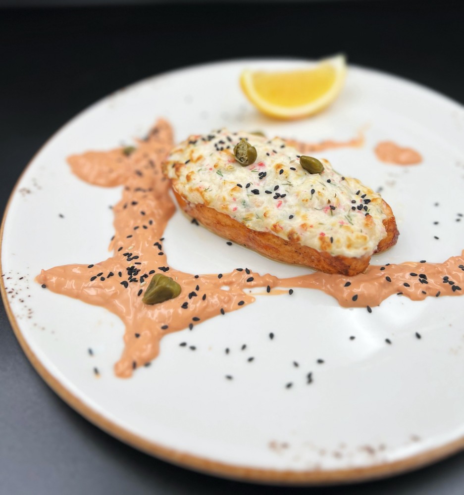 Філе лосося з імбирним соусом