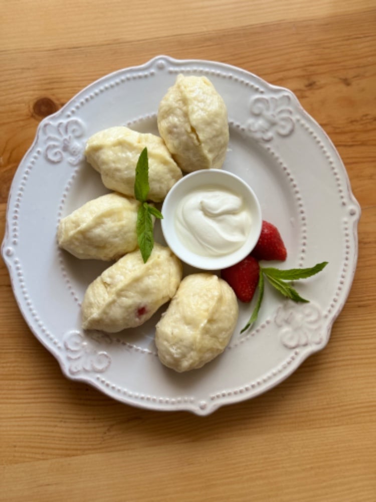 Вареники з полуницею