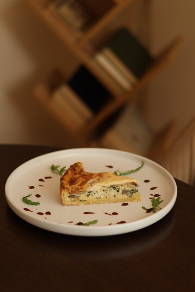 Кіш Лорен з куркою та грибами
