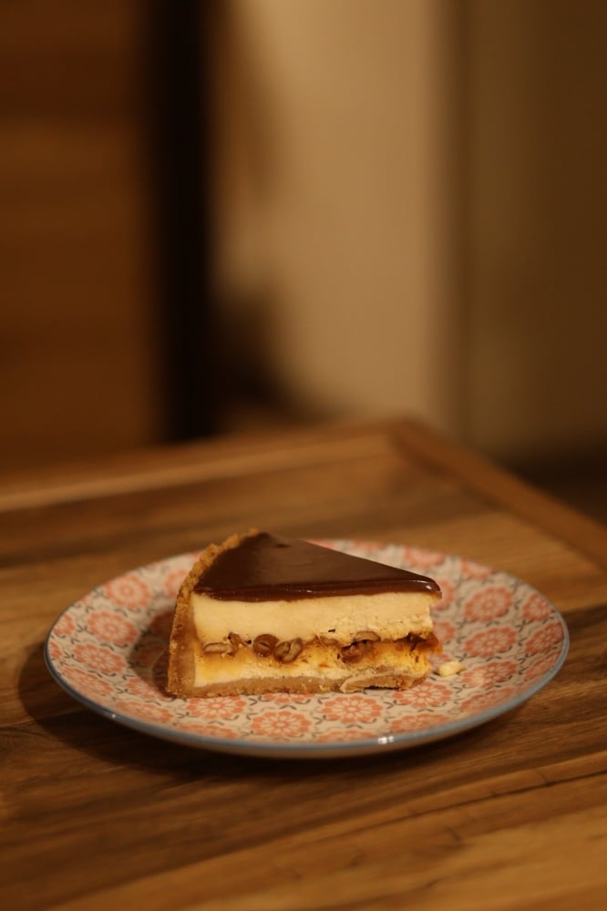 Чізкейк «Снікерс»