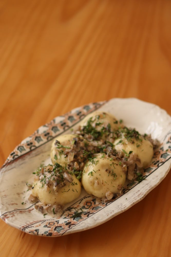 Полтавські галушки під вершково-грибним соусом