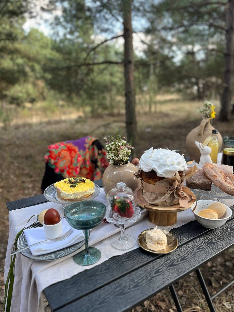Святковий бокс до Великодня 3900г