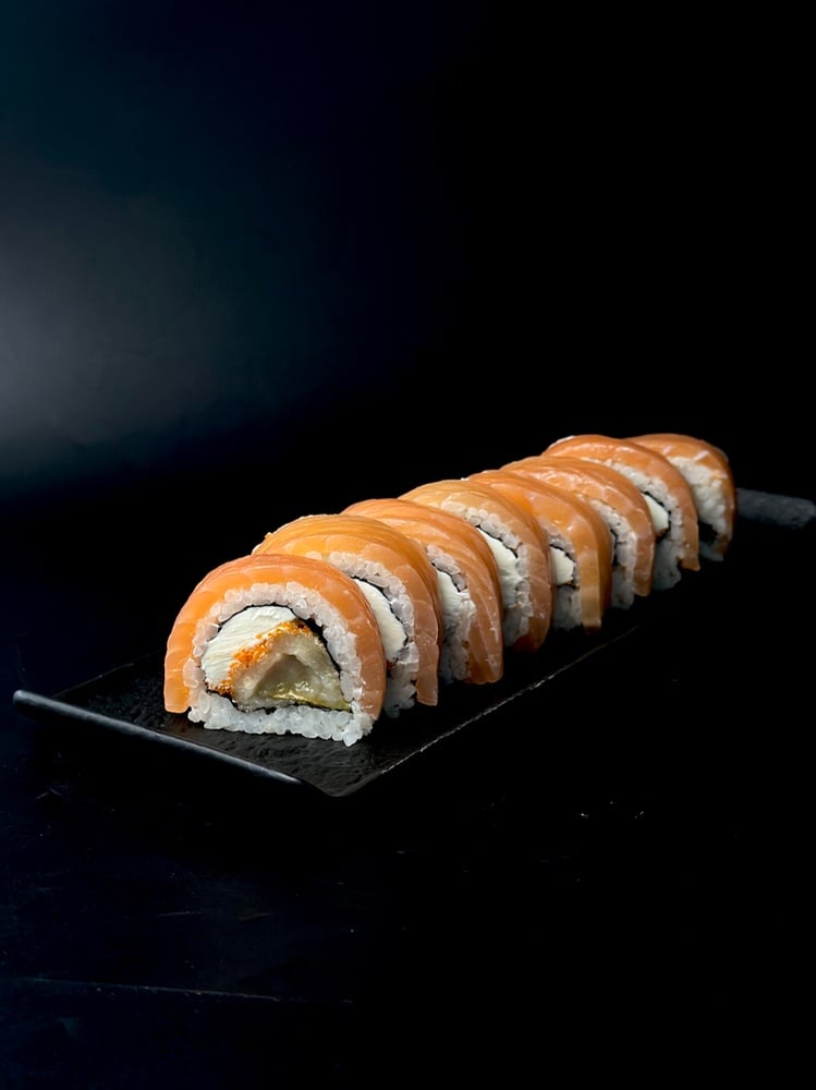 Філадельфія з лососем та грушею темпура