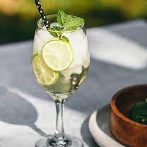 Коктейль Hugo Spritz