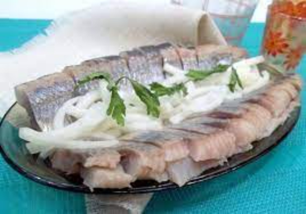 Оселедець з цибулею 150г