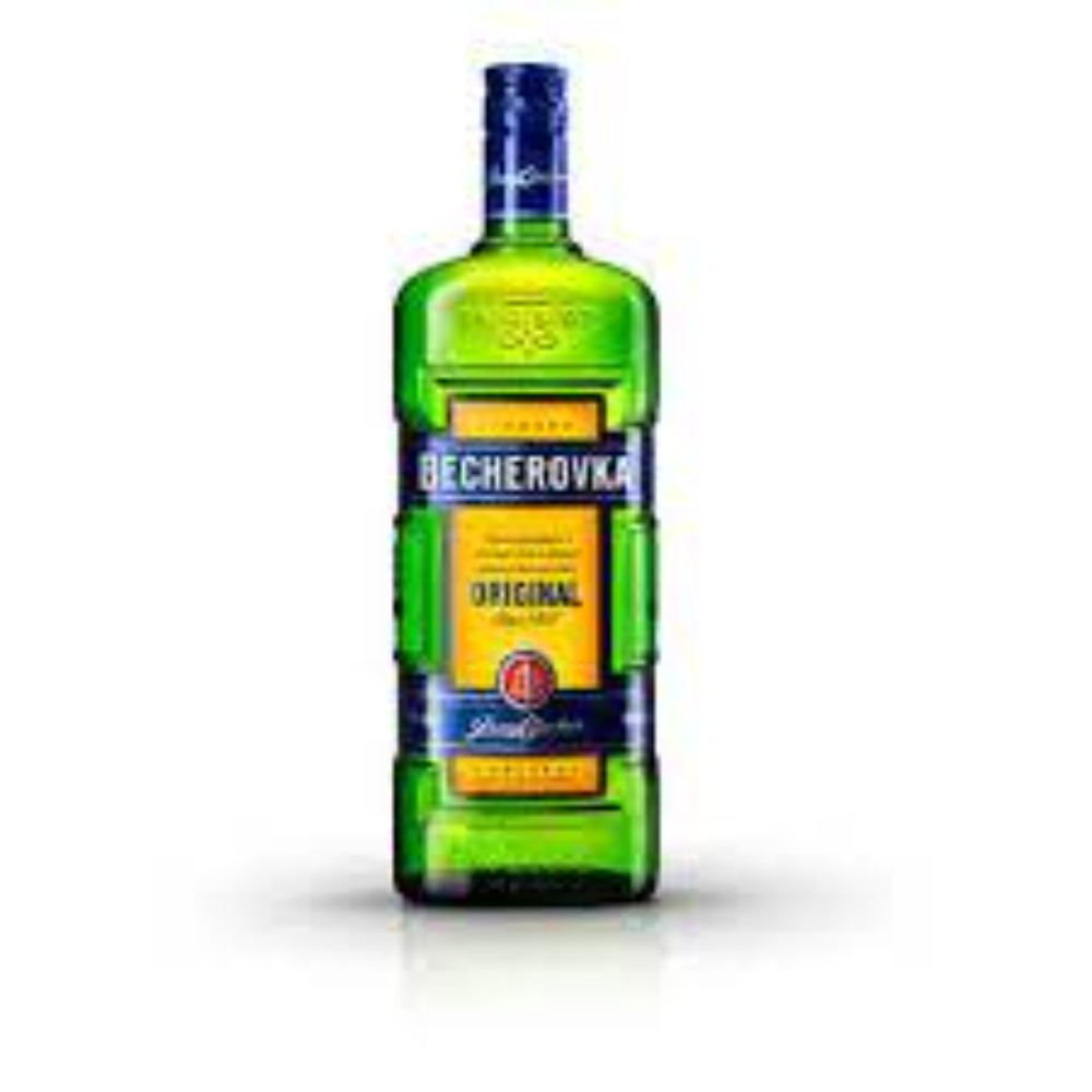 Лікер Becherovka на травах