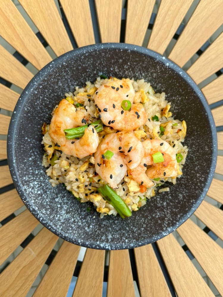 Рис з овочами та креветками