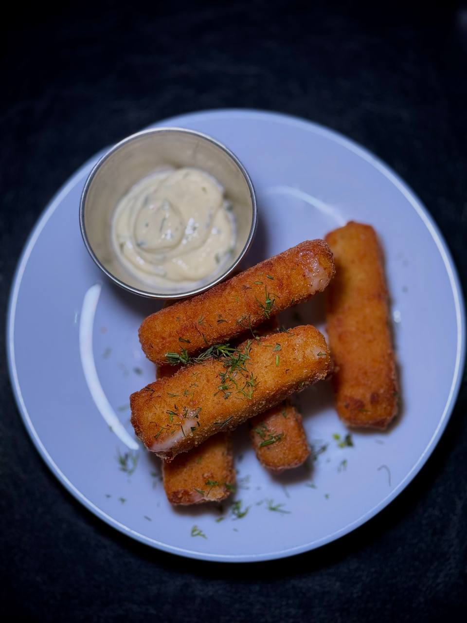 Сирні палички з часниковим соусом (150/30г)