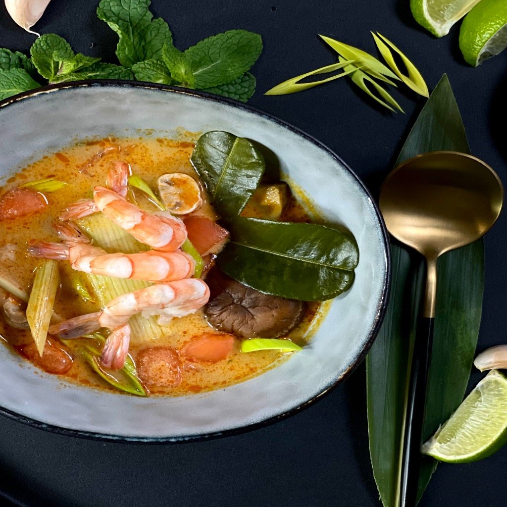 Суп Том Ям з креветкою / 400 г 🌶️(знижка 20% з понеділка по п'ятницю 224грн)