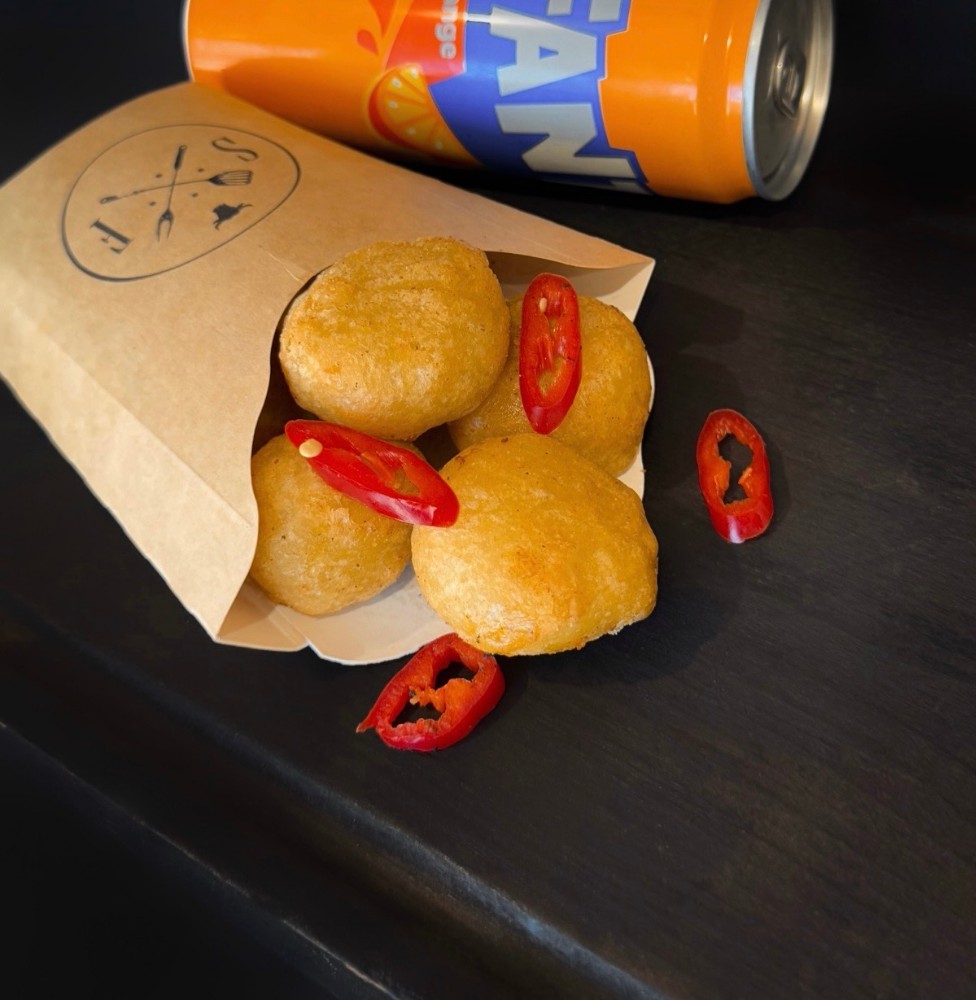 Сирні кульки пікантні з халапеньо