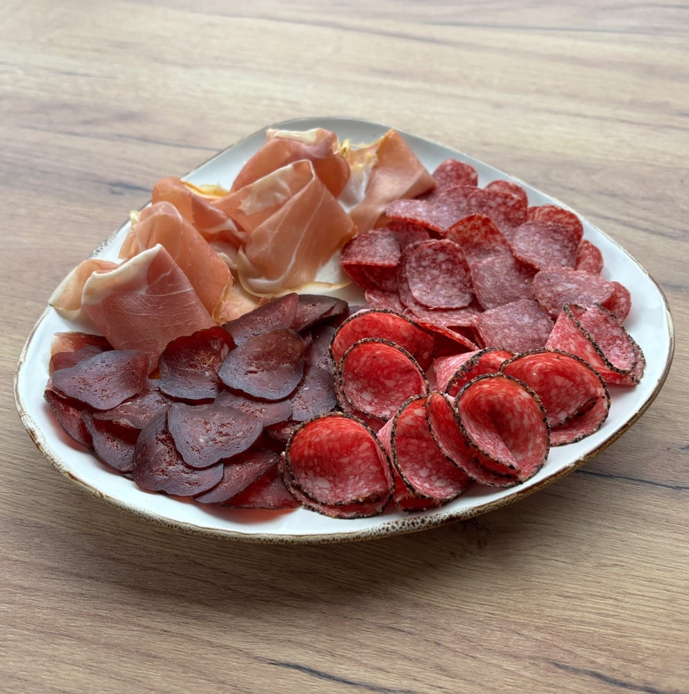 Тарілка мʼясних делікатесів, 180г