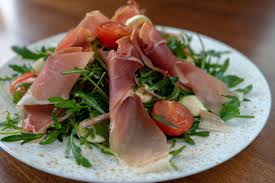 Салат з прошутто