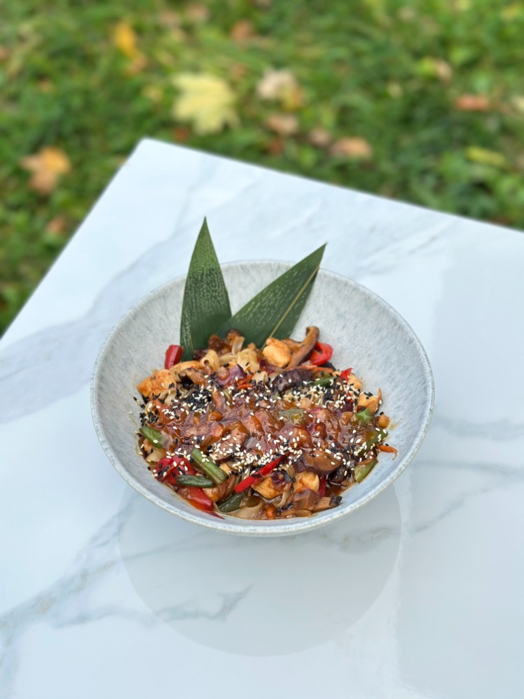 Пад Тай з куркою