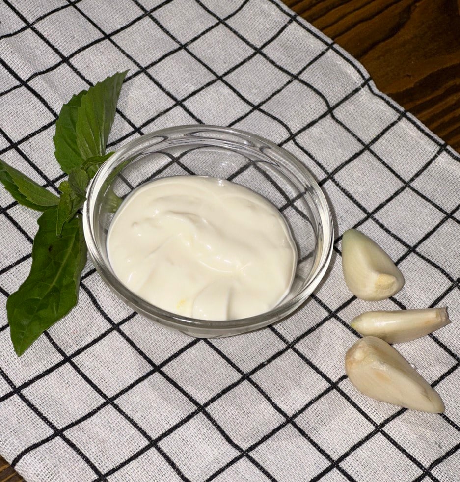 Соус часниковий