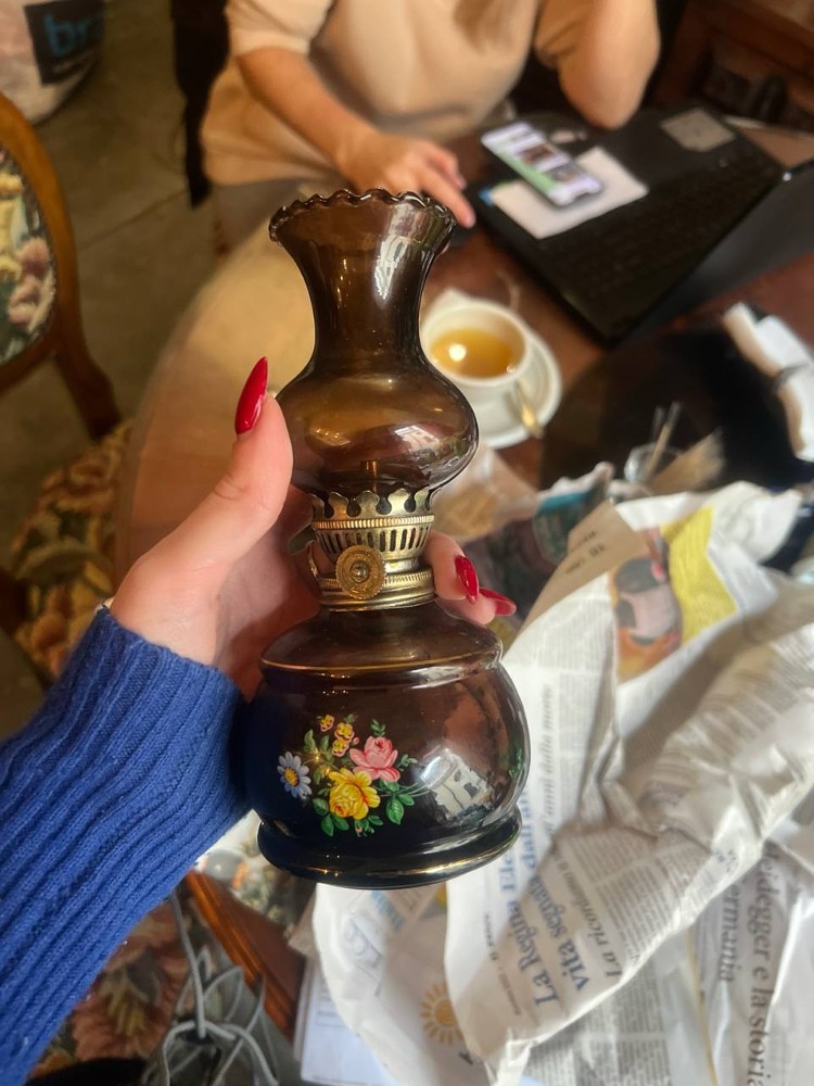 Гасова лампа темна