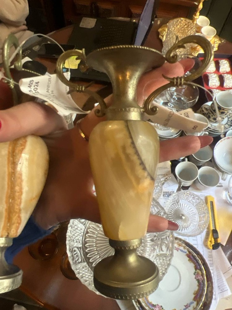 Підсвічник оніксовий 1